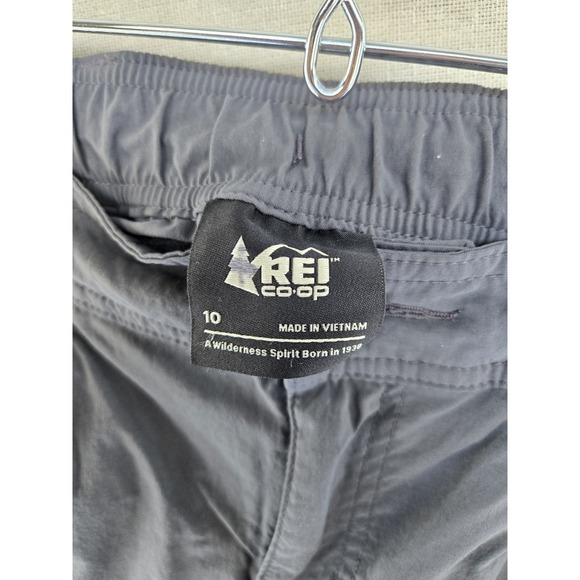 REI Co-Op Sahara Convertible Pants Womens 10 Gray Zip Off Cargo Hiking Outdoor - Picture 7 of 15